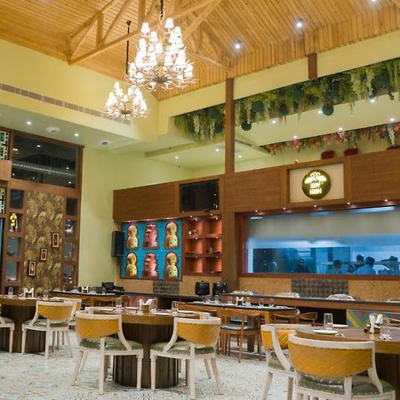Clarks Inn Suites Kangra Eksteriør bilde