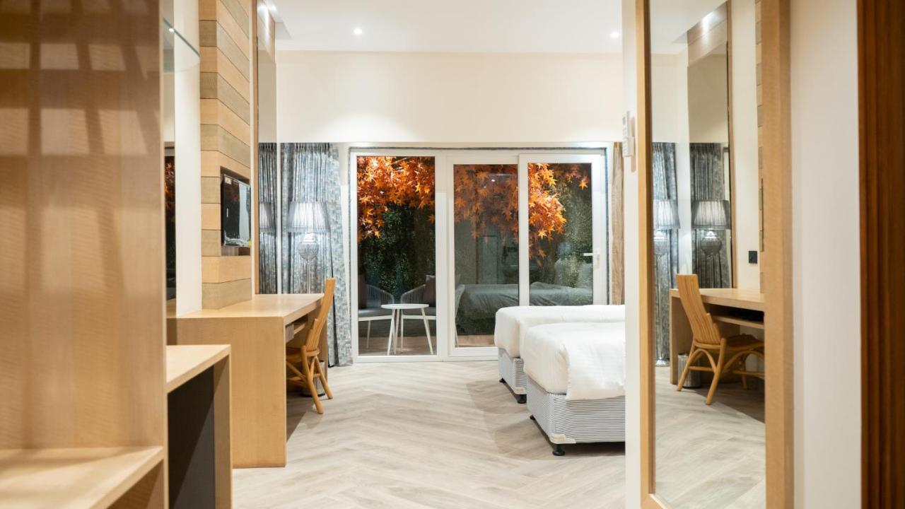 Clarks Inn Suites Kangra Eksteriør bilde
