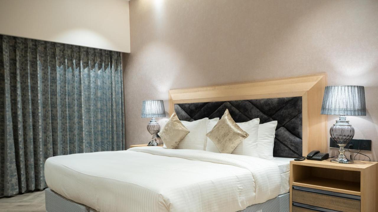 Clarks Inn Suites Kangra Eksteriør bilde